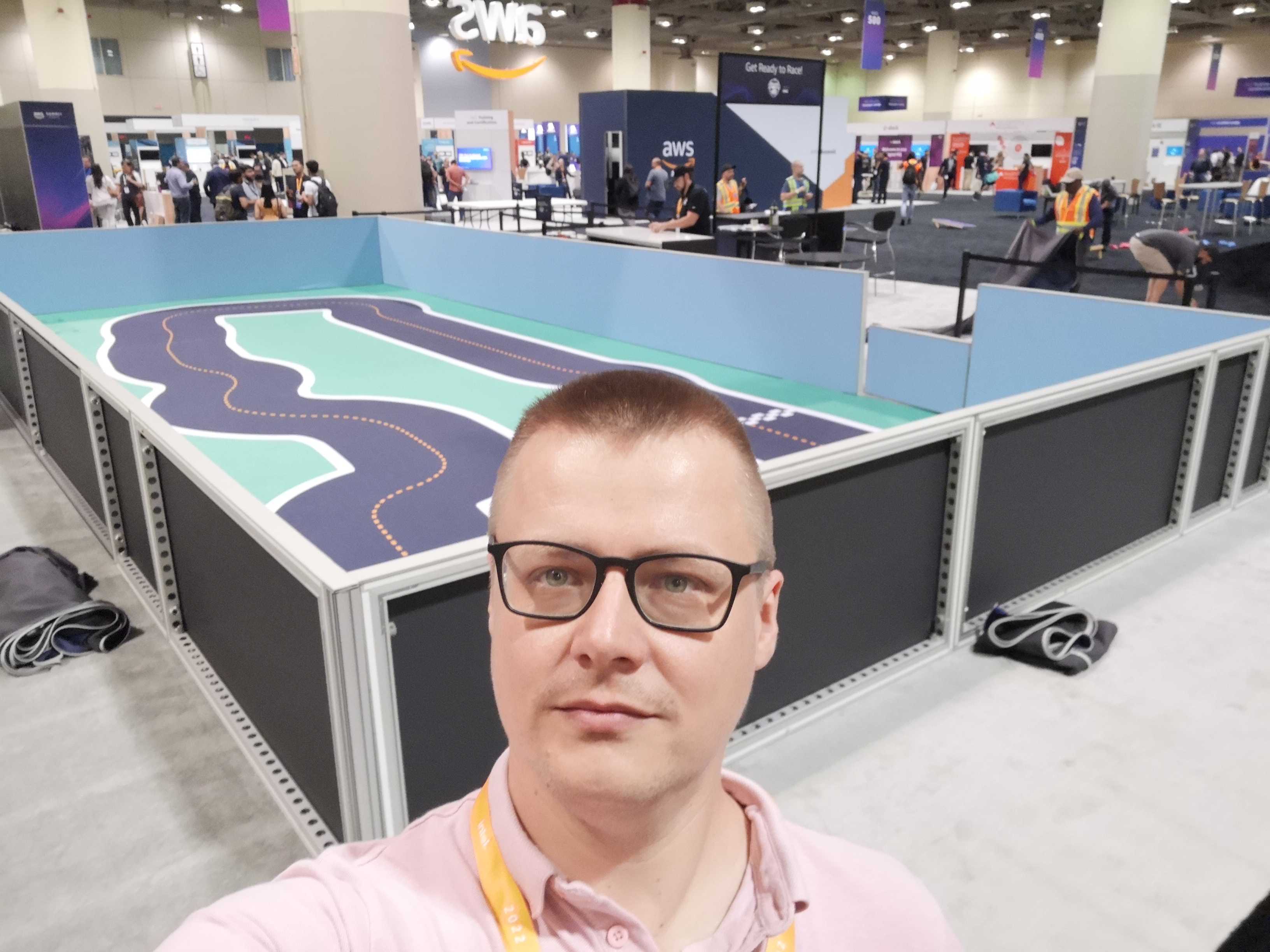 Tomasz Ptak at the Toronto Summit (Source: Tomasz Ptak)